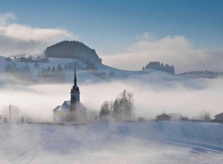 Ansichtskarte Schwarzenberg im Nebel